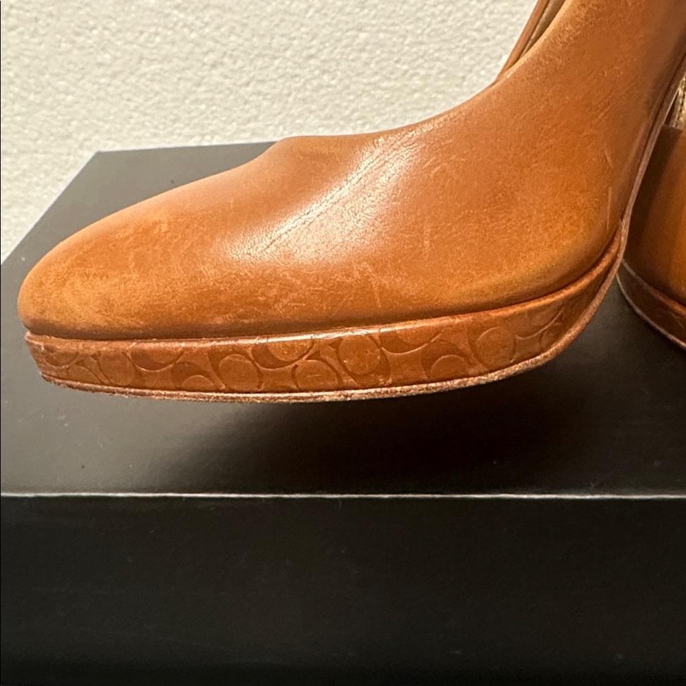 Coach Women's Brown Leather Heels - Picture 6 of 6